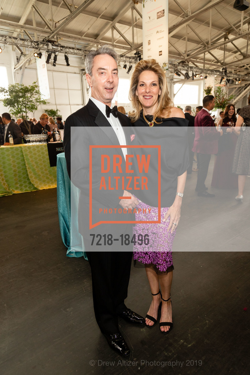 Kurt Maier, Amy Grossman, Meals on Wheels San Francisco 32nd Annual Star Chefs and Vintners Gala 2019, Fort Mason Festival Pavillion. 2 Marina Boulevard, May 19th, 2019, Photo #7218-18496 Kurt Maier, Amy Grossman, Photo #7218-18496