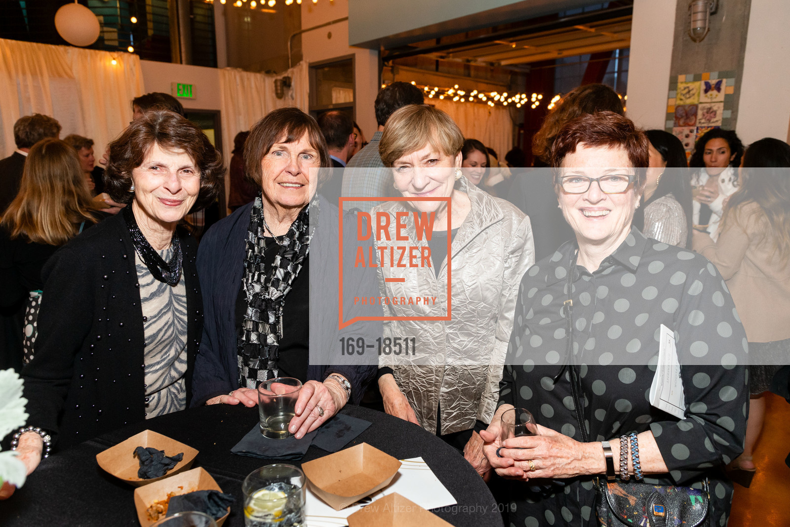 Joanne Murphy, Mary Ann Murray, Annette Lamont, Kathy Kaylen, Photo #169-18511