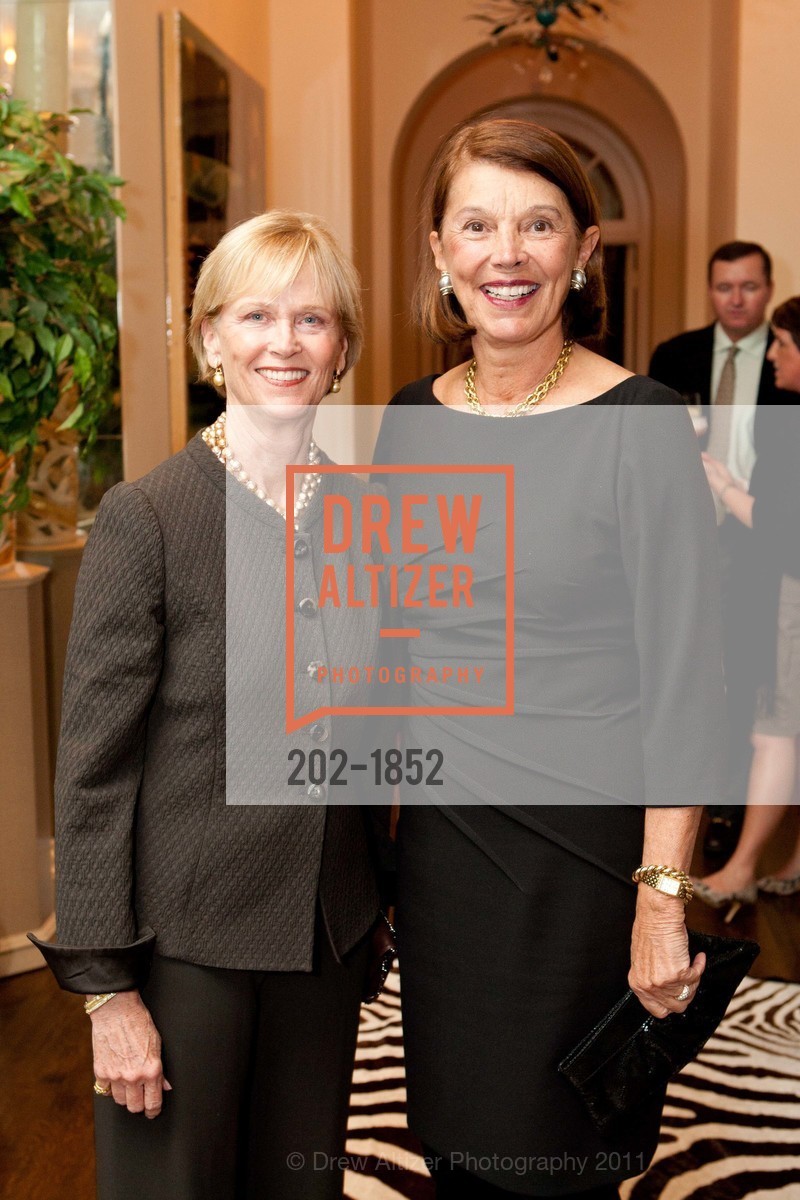 Nina Carroll, Linda Wiley, Hollywood Personalities team up with San Francisco-based COMPASS FAMILY SERVICES in Support of Low Income Families, US, March 8th, 2011, Photo #202-1852 Nina Carroll, Linda Wiley, Photo #202-1852