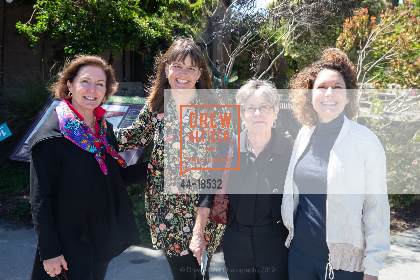 Courtney Rice, Stephanie Linder, Sue Salinger, Lisa Serwin, Photo #44-18532