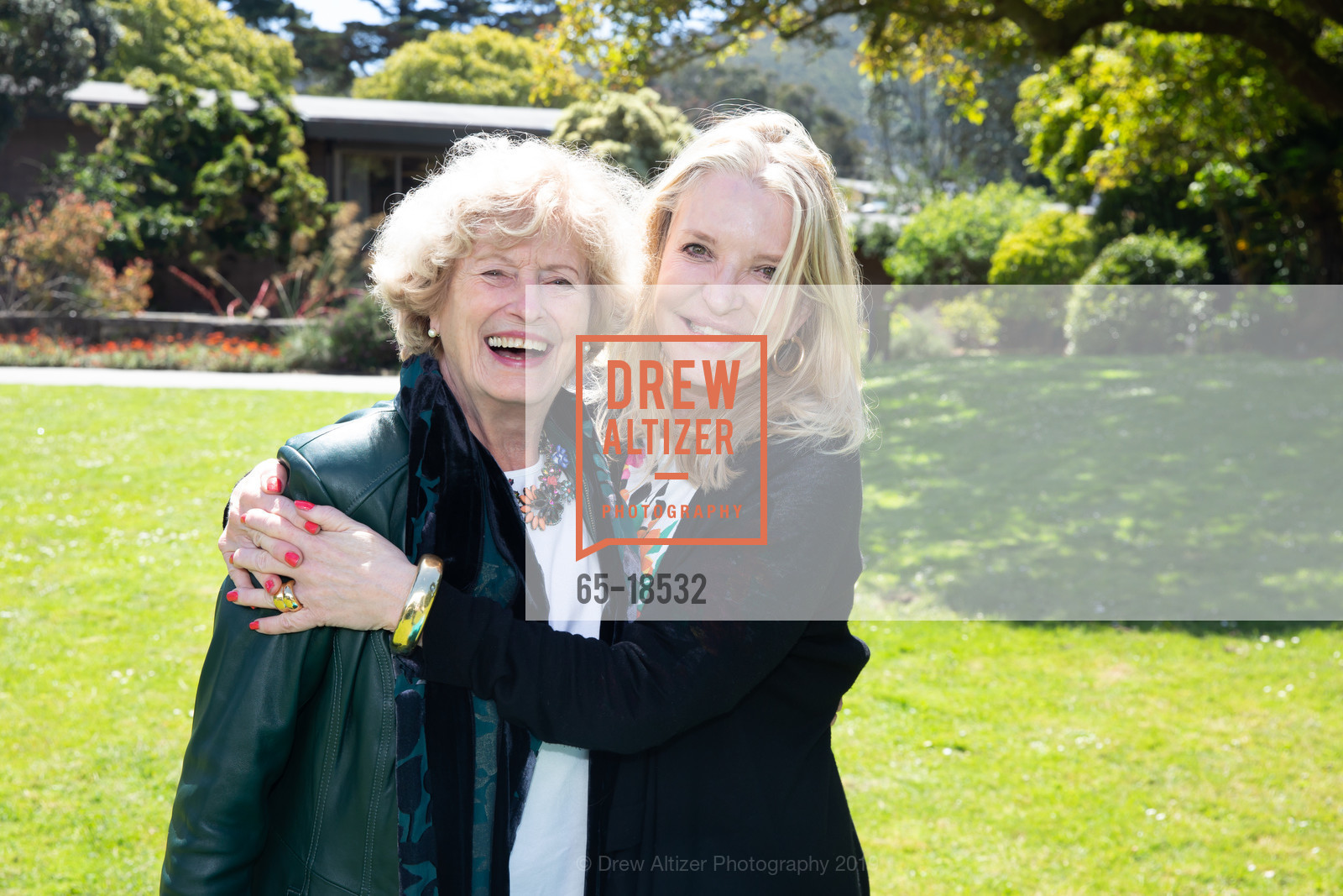 Darby McSorley, Nancy Russell, SF Botanical Garden Society Garden Feast 2019, San Francisco Botanical Garden. 1199 Ninth Avenue, May 22nd, 2019, Photo #65-18532 Darby McSorley, Nancy Russell, Photo #65-18532