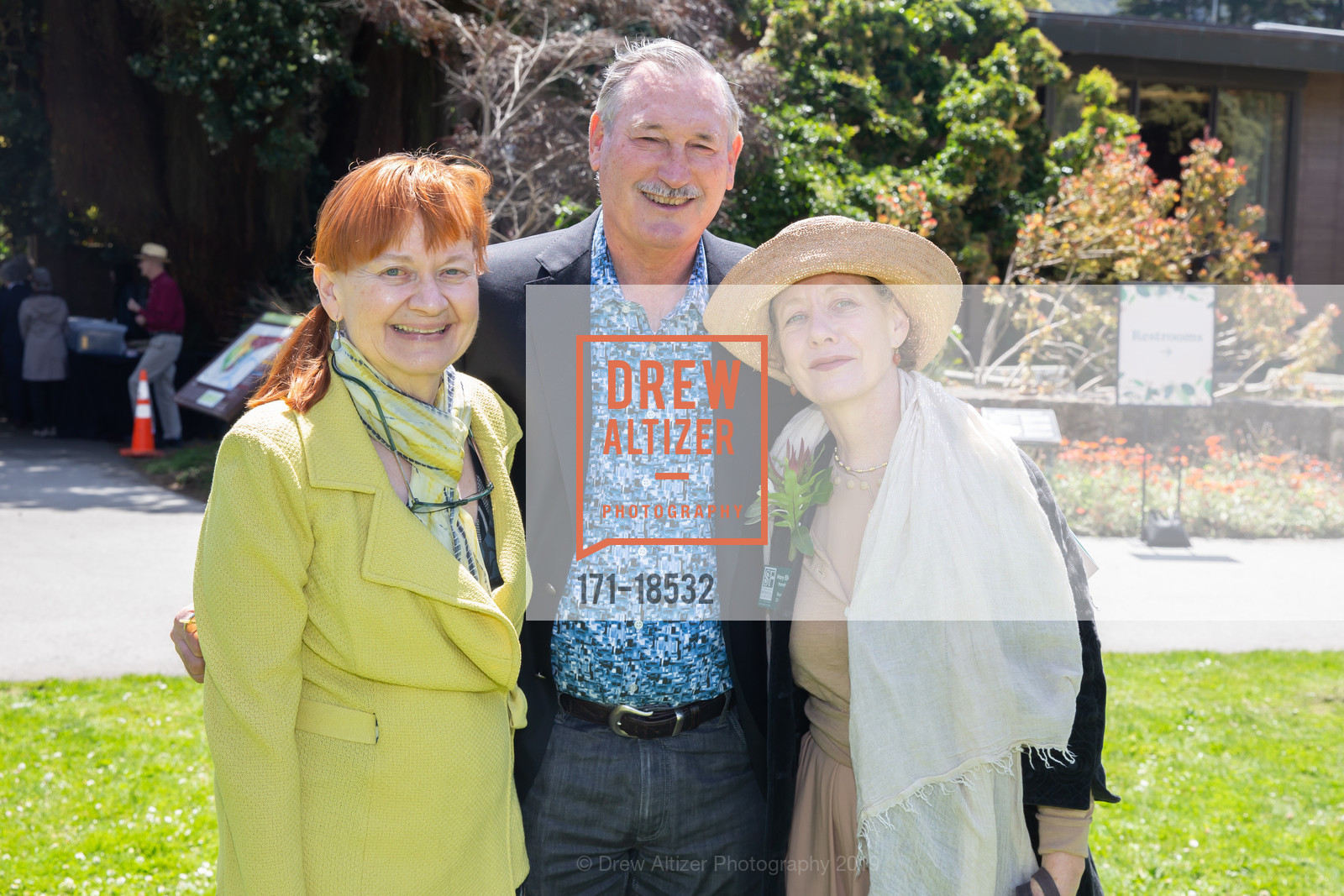 Gretchen Evans, Dick Evans, Mary Ellen Hannibal, SF Botanical Garden Society Garden Feast 2019, San Francisco Botanical Garden. 1199 Ninth Avenue, May 22nd, 2019, Photo #171-18532 Gretchen Evans, Dick Evans, Mary Ellen Hannibal, Photo #171-18532