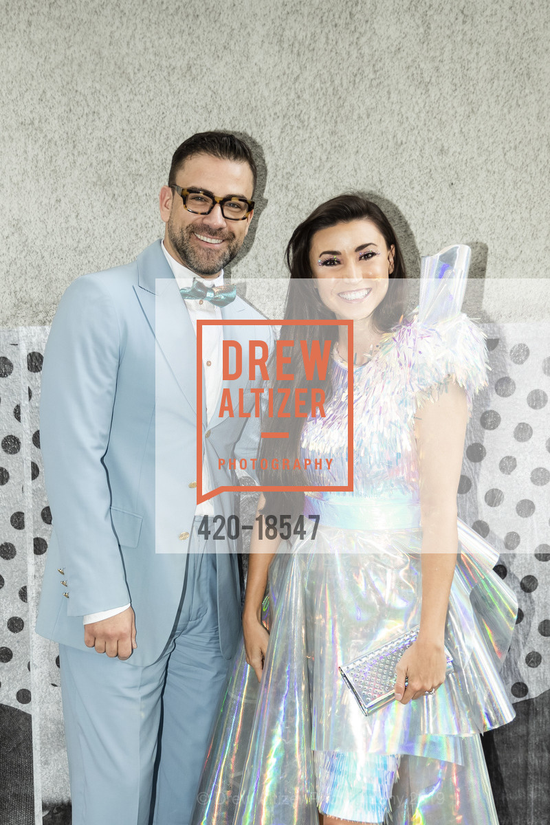 Rubin Singer, Bronwyn Newport Bradley, SFMOMA Art Bash 2019, SFMOMA, May 22nd, 2019, Photo #420-18547 Rubin Singer, Bronwyn Newport Bradley, Photo #420-18547