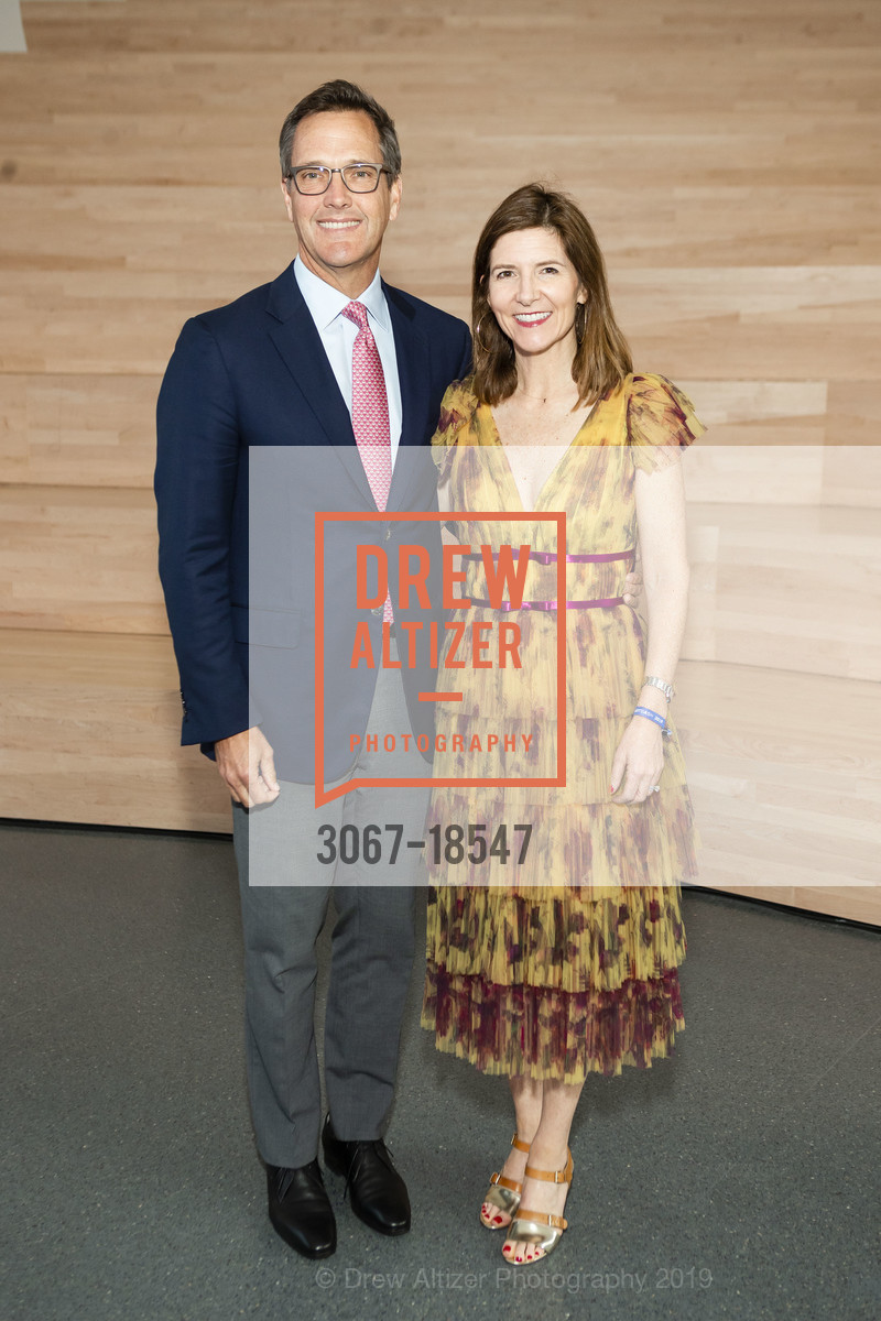 Jeff Ammon, Francesca Ammon, SFMOMA Art Bash 2019, SFMOMA, May 22nd, 2019, Photo #3067-18547 Jeff Ammon, Francesca Ammon, Photo #3067-18547
