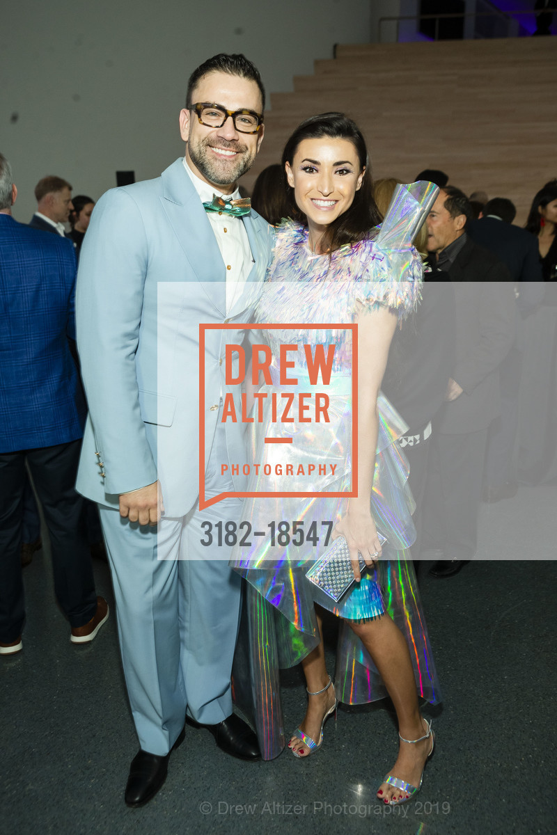 Rubin Singer, Bronwyn Newport Bradley, SFMOMA Art Bash 2019, SFMOMA, May 22nd, 2019, Photo #3182-18547 Rubin Singer, Bronwyn Newport Bradley, Photo #3182-18547