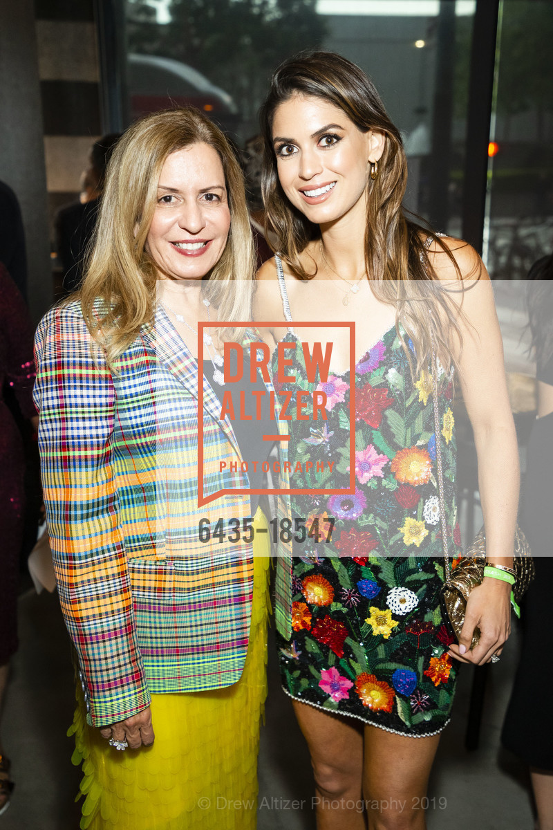Ivette Esserman, Carolyn Pomeranz, SFMOMA Art Bash 2019, SFMOMA, May 22nd, 2019, Photo #6435-18547 Ivette Esserman, Carolyn Pomeranz, Photo #6435-18547