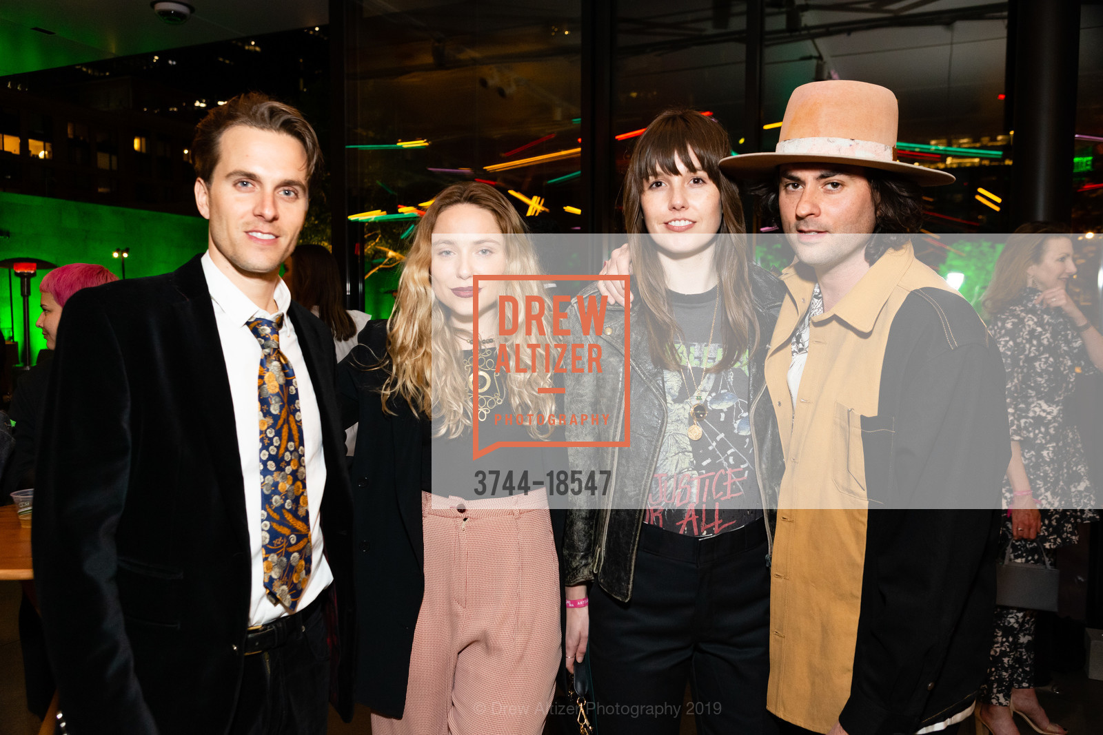 Daniel Darling, Sophie Darling, Linsey Macfe, John Russell, SFMOMA Art Bash 2019, SFMOMA, May 22nd, 2019, Photo #3744-18547 Daniel Darling, Sophie Darling, Linsey Macfe, John Russell, Photo #3744-18547