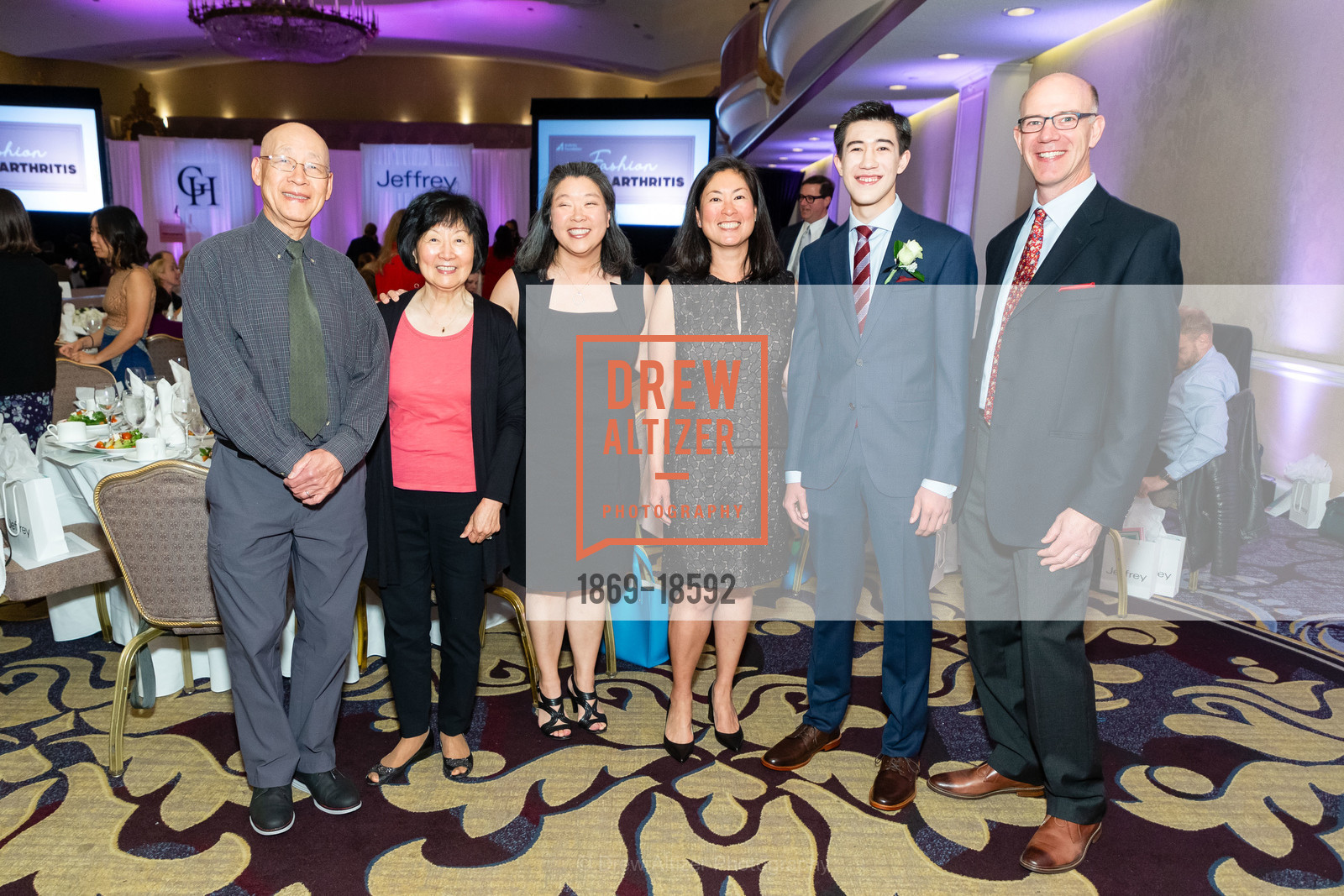 Tony Lee, Gracia Lee, Solenn Lee, Elise Maar, Noah van Horne, Steve van Horne, Fashion Fights Arthritis Luncheon 2019, Fairmont Hotel, Photo #1869-18592 Tony Lee, Gracia Lee, Solenn Lee, Elise Maar, Noah van Horne, Steve van Horne, Photo #1869-18592