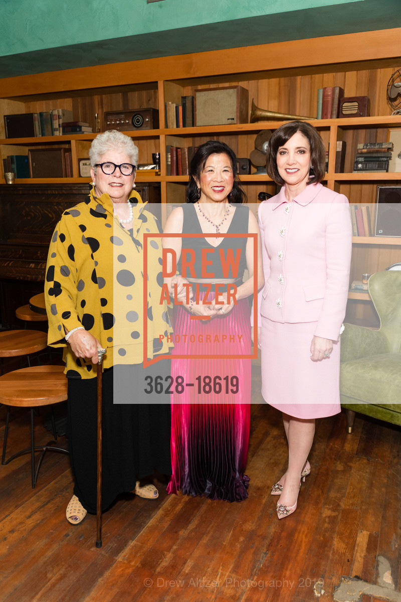 Susie Franklin, Melinda Yee Franklin, Kellie Abreu, Dress For Success Gala 2019: You Wear It Well, August Hall. 420 Mason Street, June 6th, 2019, Photo #3628-18619 Susie Franklin, Melinda Yee Franklin, Kellie Abreu, Photo #3628-18619
