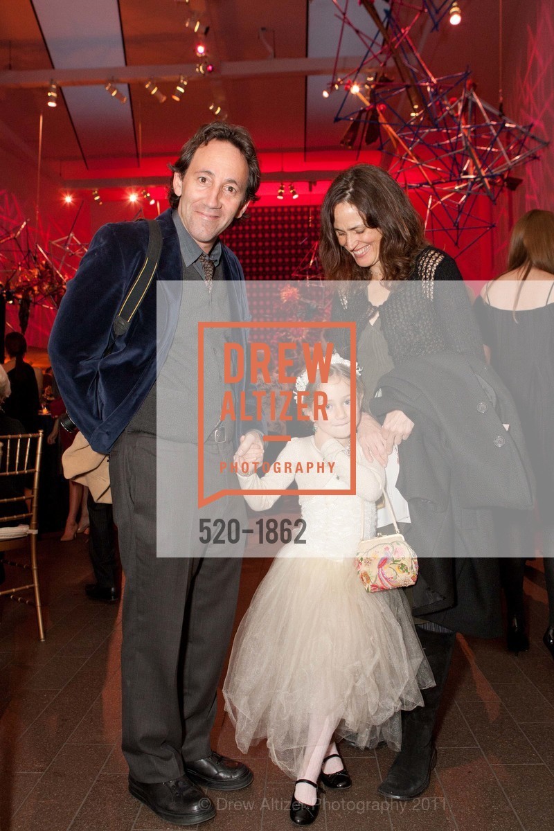 Matthew Gould, Jade Gould, Monique Gould, 27th Annual BOUQUETS TO ART Opening Night Gala, DeYoung Museum. 110313-BouquetsGala, March 14th, 2011, Photo #520-1862 Matthew Gould, Jade Gould, Monique Gould, Photo #520-1862
