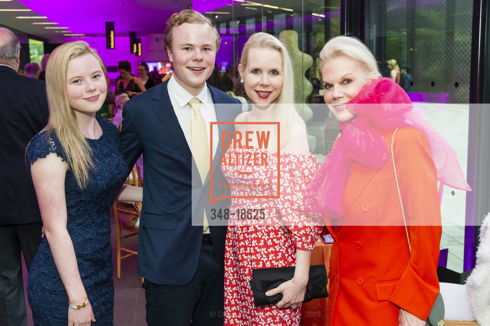 Kelly Cronan, Sean Cronan, Shannon Cronan, Sandra Farris, Bouquets to Art Opening Gala, de Young Museum. 50 Hagiwara Tea Garden Dr, June 3rd, 2019, Photo #348-18625 Kelly Cronan, Sean Cronan, Shannon Cronan, Sandra Farris, Photo #348-18625