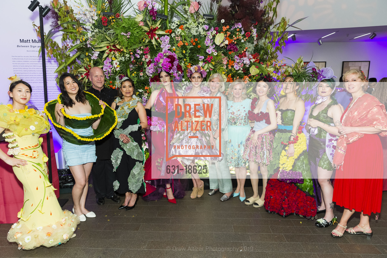 Jin Sol, Connie Mah, Steven Brown, Beulah Connolly, Natalia Wierzba, Barbara Johnson, Dede Wilsey, Hayley Chen, Elaine Mao, Patty McCrary, Bouquets to Art Opening Gala, de Young Museum. 50 Hagiwara Tea Garden Dr, June 3rd, 2019, Photo #631-18625 Jin Sol, Connie Mah, Steven Brown, Beulah Connolly, Natalia Wierzba, Barbara Johnson, Dede Wilsey, Hayley Chen, Elaine Mao, Patty McCrary, Photo #631-18625