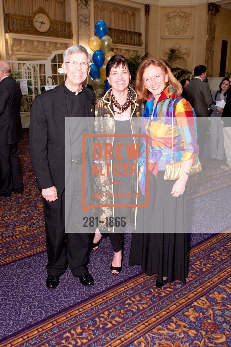 Steve Privett, Denise Carter, Colleen Wilcox, COMMONWEALTH CLUB OF CALIFORNIA 23rd Annual Distinguished Citizen Award Dinner, US, March 15th, 2011, Photo #281-1866 Steve Privett, Denise Carter, Colleen Wilcox, Photo #281-1866