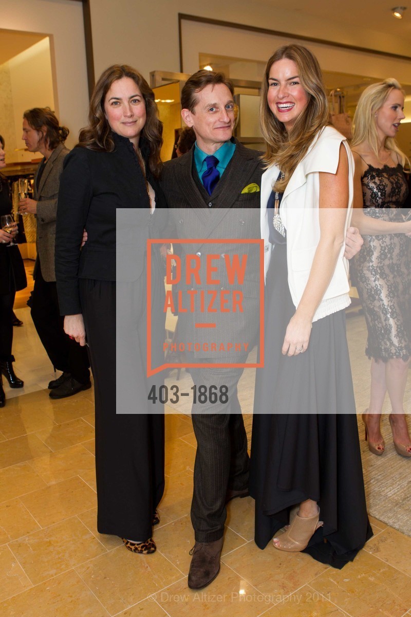 Alexis Traina, Hamish Bowles, Claiborne Swanson Frank, Neiman Marcus hosts CLAIBORNE SWANSON FRANKs Photography Exhibit, US, March 15th, 2011, Photo #403-1868 Alexis Traina, Hamish Bowles, Claiborne Swanson Frank, Photo #403-1868