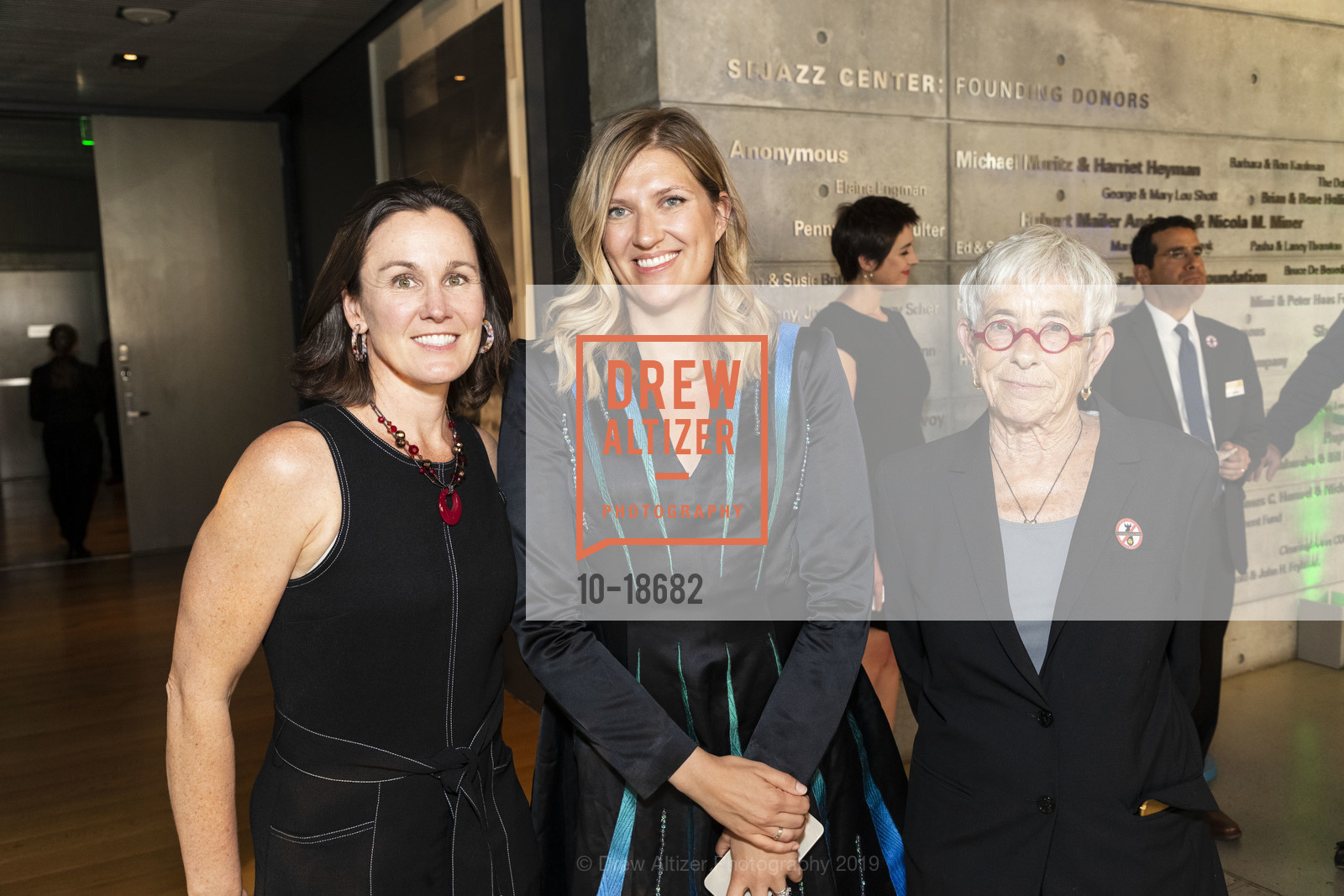 Elizabeth Warner, Beatrice Fihn, Terry Greenblatt, Ploughshares Fund - Chain Reaction 2019, SFJAZZ Center. 201 Franklin Street, June 10th, 2019, Photo #10-18682 Elizabeth Warner, Beatrice Fihn, Terry Greenblatt, Photo #10-18682