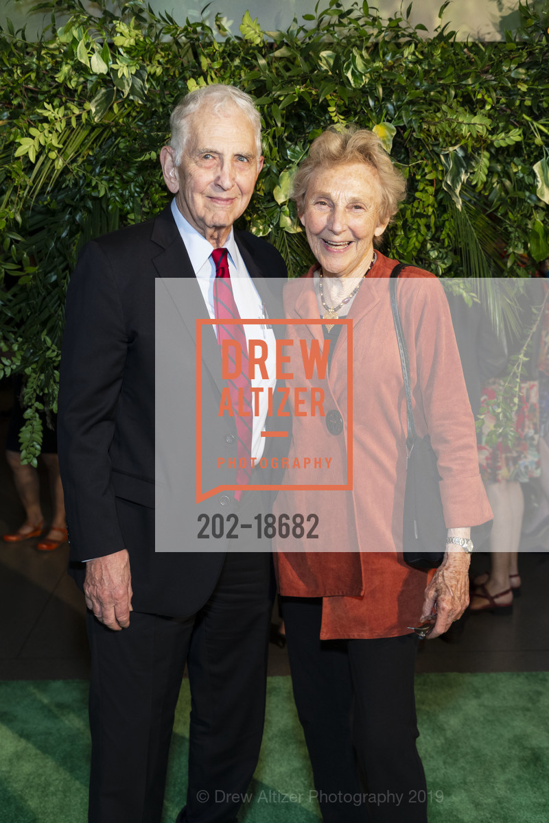 Daniel Ellsberg, Patricia Ellsberg, Ploughshares Fund - Chain Reaction 2019, SFJAZZ Center. 201 Franklin Street, June 10th, 2019, Photo #202-18682 Daniel Ellsberg, Patricia Ellsberg, Photo #202-18682