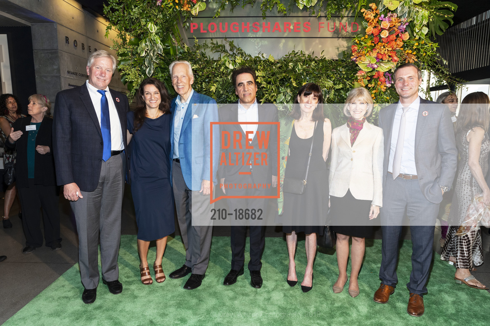 John Feikema, Rachel Pike, Daniel Smith, Lee Shirani, Lisille Matheson, Connie Foote, Phil Ames, Ploughshares Fund - Chain Reaction 2019, SFJAZZ Center. 201 Franklin Street, June 10th, 2019, Photo #210-18682 John Feikema, Rachel Pike, Daniel Smith, Lee Shirani, Lisille Matheson, Connie Foote, Phil Ames, Photo #210-18682