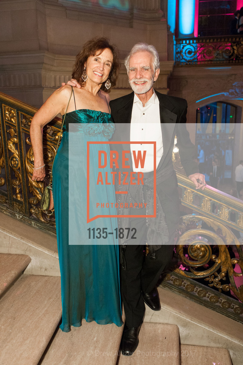 Cathy Selleck, Mike Johnson, ENCORE! 2017 Opening Night Gala: Ever Magical, City Hall & War Memorial Opera House. 1 Dr Carlton B Goodlett Pl, San Francisco, CA 94102, January 19th, 2017, Photo #1135-1872 Cathy Selleck, Mike Johnson, Photo #1135-1872
