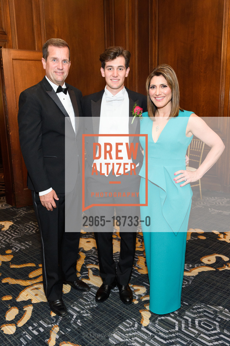 Paul Mori, Gianluca Ezio Mori, Ann Mori, San Francisco Debutante Ball 2019, Westin St. Francis, Photo #2965-18733-0 Paul Mori, Gianluca Ezio Mori, Ann Mori, Photo #2965-18733-0