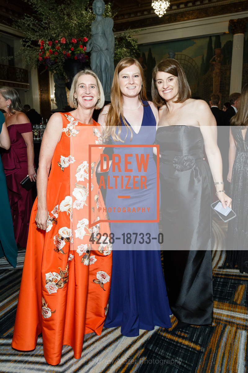 Meg Kingsland, Claire Mohun, Courtney Mohun, San Francisco Debutante Ball 2019, Westin St. Francis, Photo #4228-18733-0 Meg Kingsland, Claire Mohun, Courtney Mohun, Photo #4228-18733-0