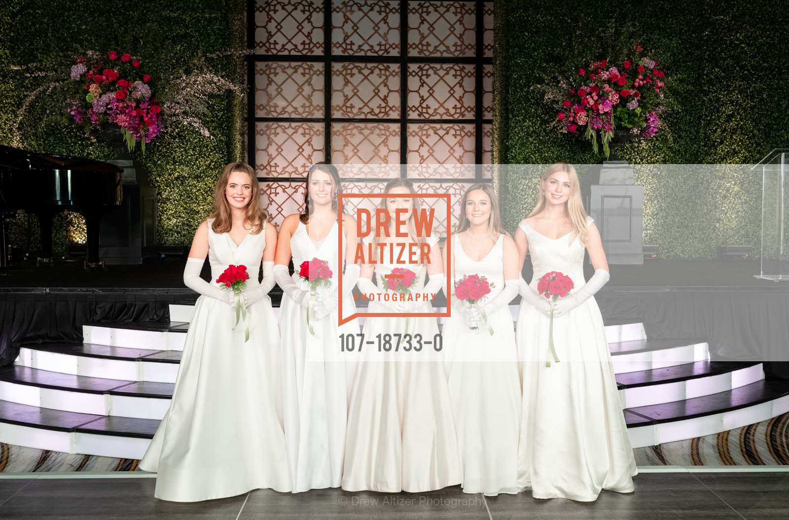 Elizabeth Perry Wynne, Caroline Ellison Grayson, Regan Taylor Ford, Annabel Headley Mack, Evelyn Elizabeth Williams Plam, San Francisco Debutante Ball 2019, Westin St. Francis, Photo #107-18733-0 Elizabeth Perry Wynne, Caroline Ellison Grayson, Regan Taylor Ford, Annabel Headley Mack, Evelyn Elizabeth Williams Plam, Photo #107-18733-0
