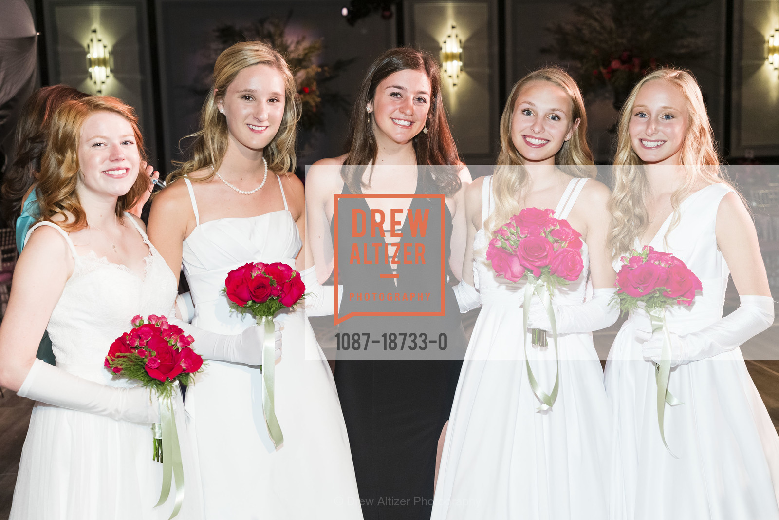 Mary Louise Conner, Caroline Elizabeth Zech, Maggie Murdoff, Ashley Nicole Castellino, Alexis Lily Castellino, San Francisco Debutante Ball 2019, Westin St. Francis, Photo #1087-18733-0 Mary Louise Conner, Caroline Elizabeth Zech, Maggie Murdoff, Ashley Nicole Castellino, Alexis Lily Castellino, Photo #1087-18733-0