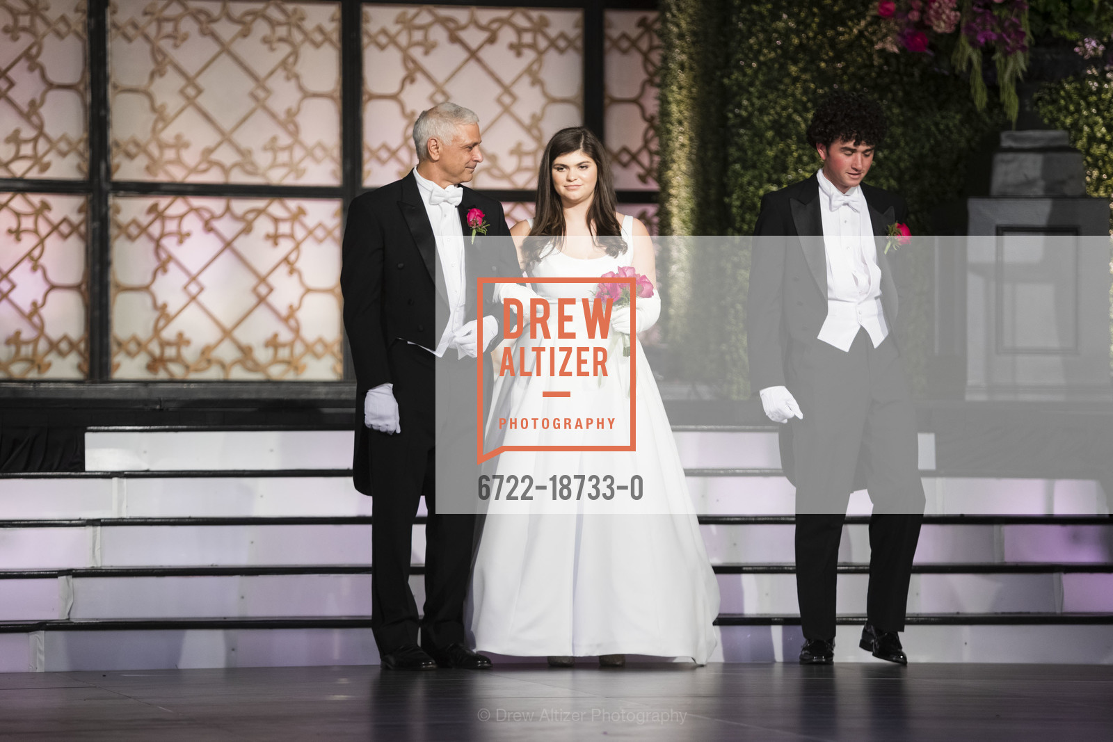 John Shuhda, Lilly Ann Shuhda, Braye Camden Boardman Jr., San Francisco Debutante Ball 2019, Westin St. Francis, Photo #6722-18733-0 John Shuhda, Lilly Ann Shuhda, Braye Camden Boardman Jr., Photo #6722-18733-0