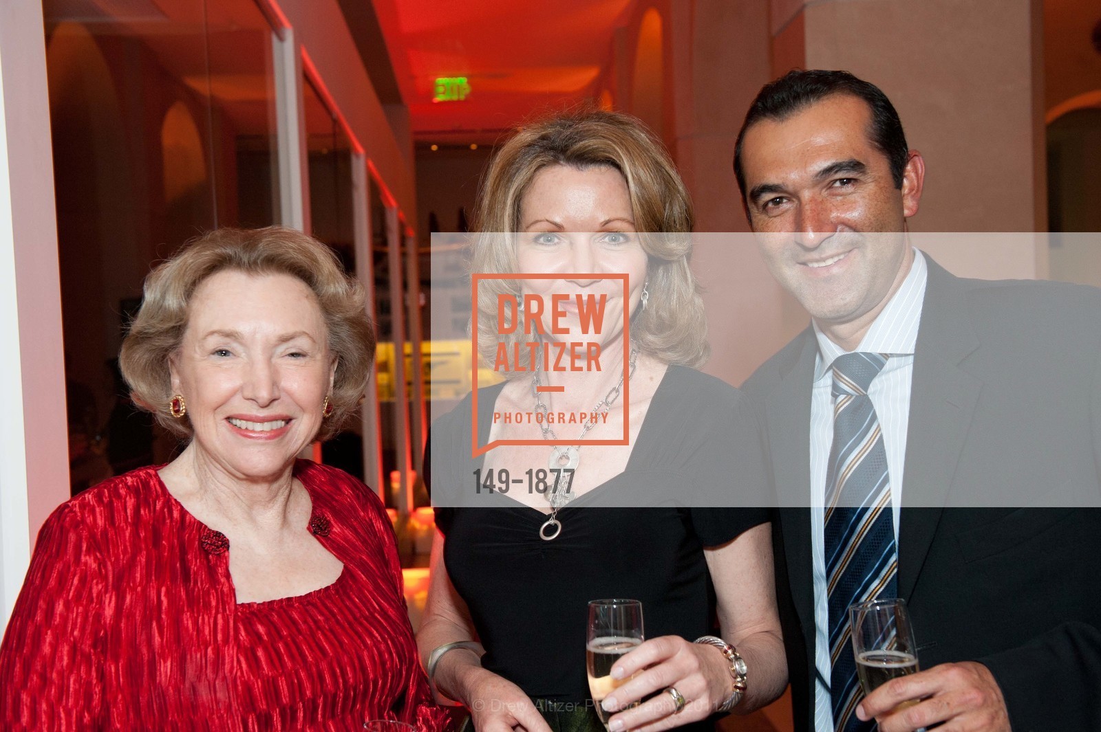 Martha Girdlestone, Carrie Drake, Cesar Angulo, AMERICAN RED CROSS Launch Party, US, March 17th, 2011, Photo #149-1877 Martha Girdlestone, Carrie Drake, Cesar Angulo, Photo #149-1877