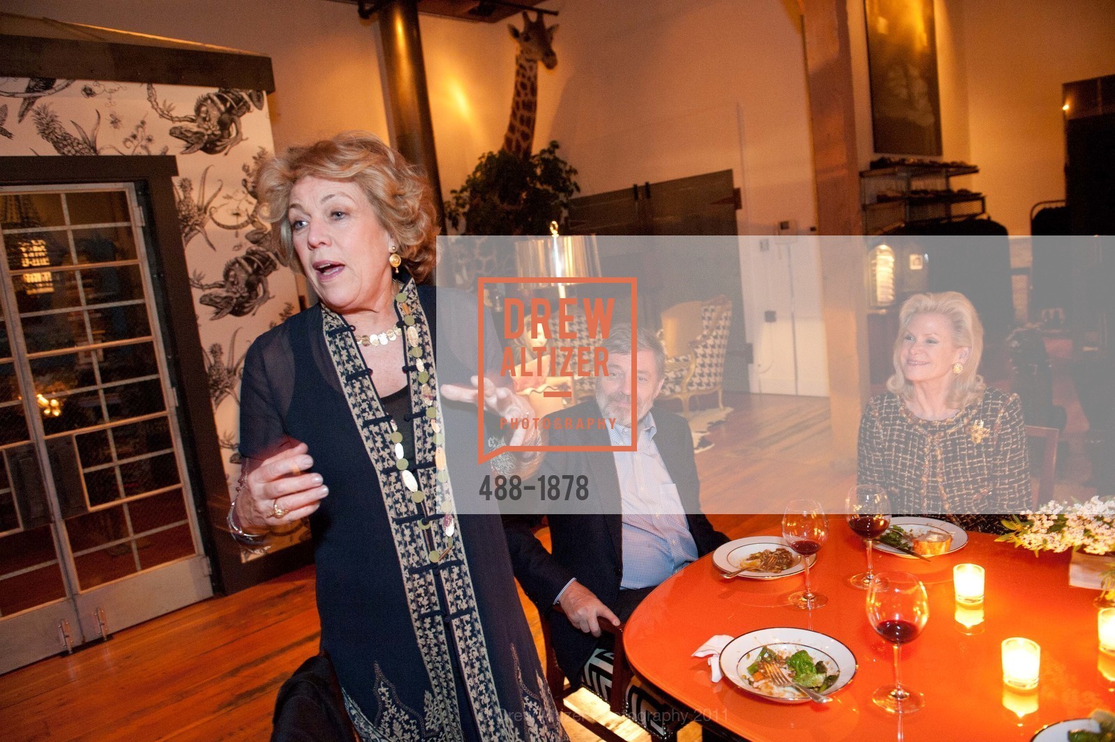 Isabelle de Borchgrave, Werner de Borchgrave, Dede Wilsey, SOROKKO GALLERY Presents ISABELLE DE BORCHGRAVE: Recent Paintings and Sculptures, US, March 18th, 2011, Photo #488-1878 Isabelle de Borchgrave, Werner de Borchgrave, Dede Wilsey, Photo #488-1878