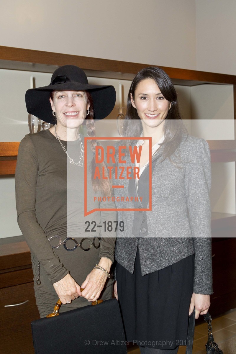 Milbourne Finley, Amy Buchen, NEIMAN MARCUS Hosts Luncheon for HAMISH BOWLES, US, March 19th, 2011, Photo #22-1879 Milbourne Finley, Amy Buchen, Photo #22-1879