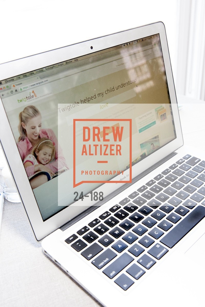 Atmosphere, Twigtale Celebration Hosted By Zem Joaquin, Medium. 760 Market St, June 24th, 2015,Drew Altizer, Drew Altizer Photography, full-service agency, private events, San Francisco photographer, photographer california