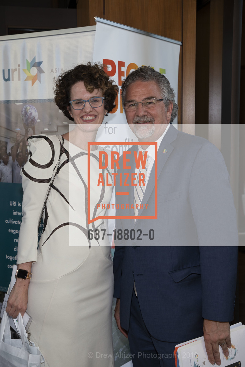 Annelise Riles, Victor H. Kazanjian Jr., Circles of Light 2019, Stanford University, David and Joan Traitel Building, Hoover Institution, June 26th, 2019, Photo #637-18802-0 Annelise Riles, Victor H. Kazanjian Jr., Photo #637-18802-0