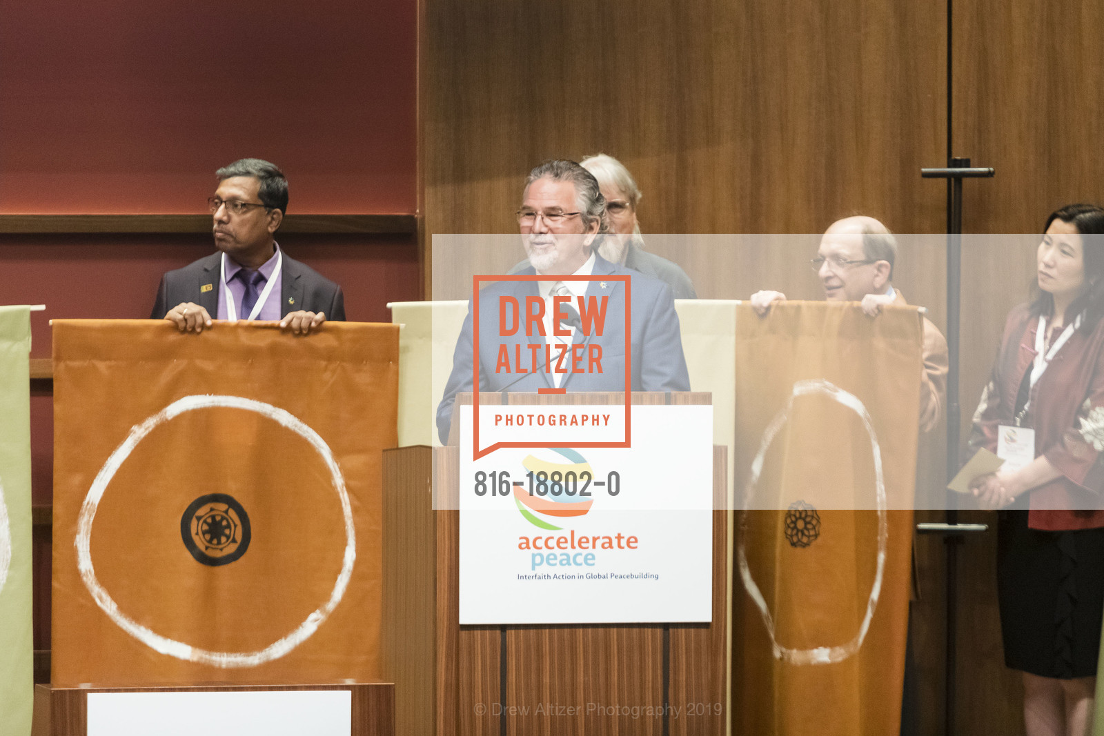 Kalyan Kumar Kisku, Victor H. Kazanjian Jr., Circles of Light 2019, Stanford University, David and Joan Traitel Building, Hoover Institution, June 26th, 2019, Photo #816-18802-0 Kalyan Kumar Kisku, Victor H. Kazanjian Jr., Photo #816-18802-0