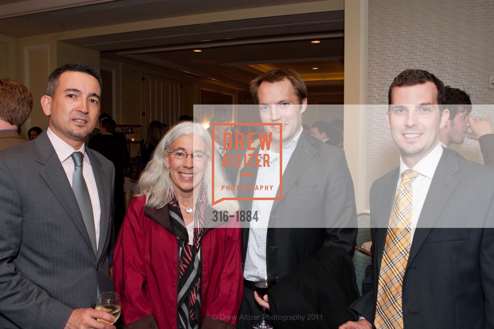 Zack Allen, Beth Parker, Cassio Alves, George Langendorf, TEACH FOR AMERICA'S Benefit Dinner, US, March 23rd, 2011, Photo #316-1884 Zack Allen, Beth Parker, Cassio Alves, George Langendorf, Photo #316-1884
