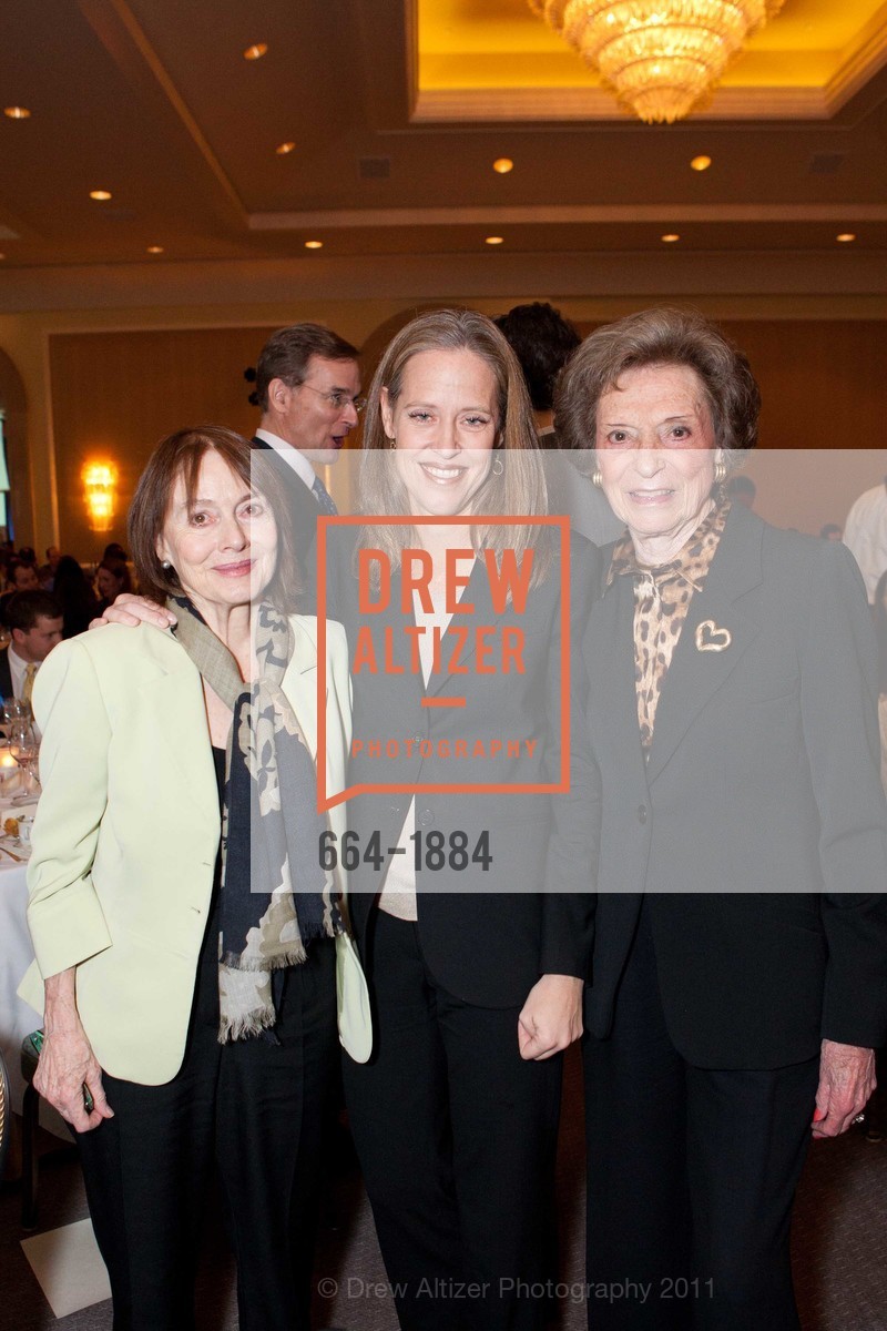 Toni Rembe Rock, Wendy Kopp, Doris Fisher, TEACH FOR AMERICA'S Benefit Dinner, US, March 23rd, 2011, Photo #664-1884 Toni Rembe Rock, Wendy Kopp, Doris Fisher, Photo #664-1884