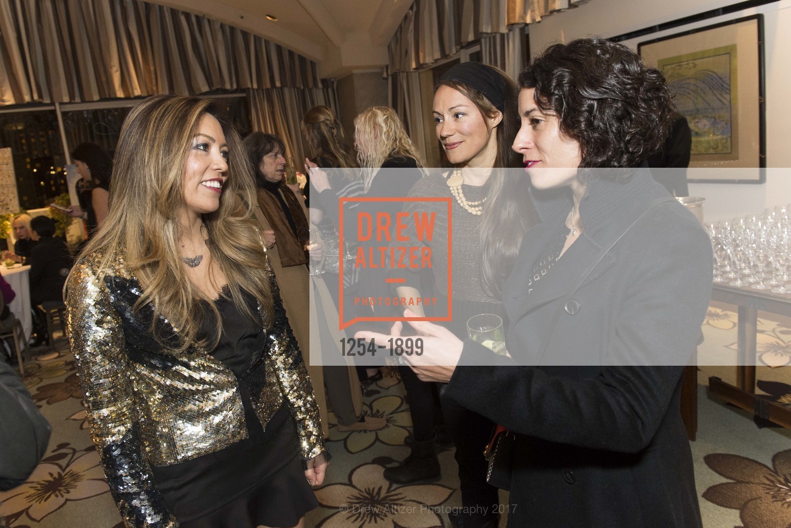 Michelle Sakhai, Raylene Gorum, Beth Waldman, Fairmont San Francisco's Artful Evening with Michelle Sakhai, Fairmont San Francisco. 950 Mason Street, January 26th, 2017, Photo #1254-1899 Michelle Sakhai, Raylene Gorum, Beth Waldman, Photo #1254-1899