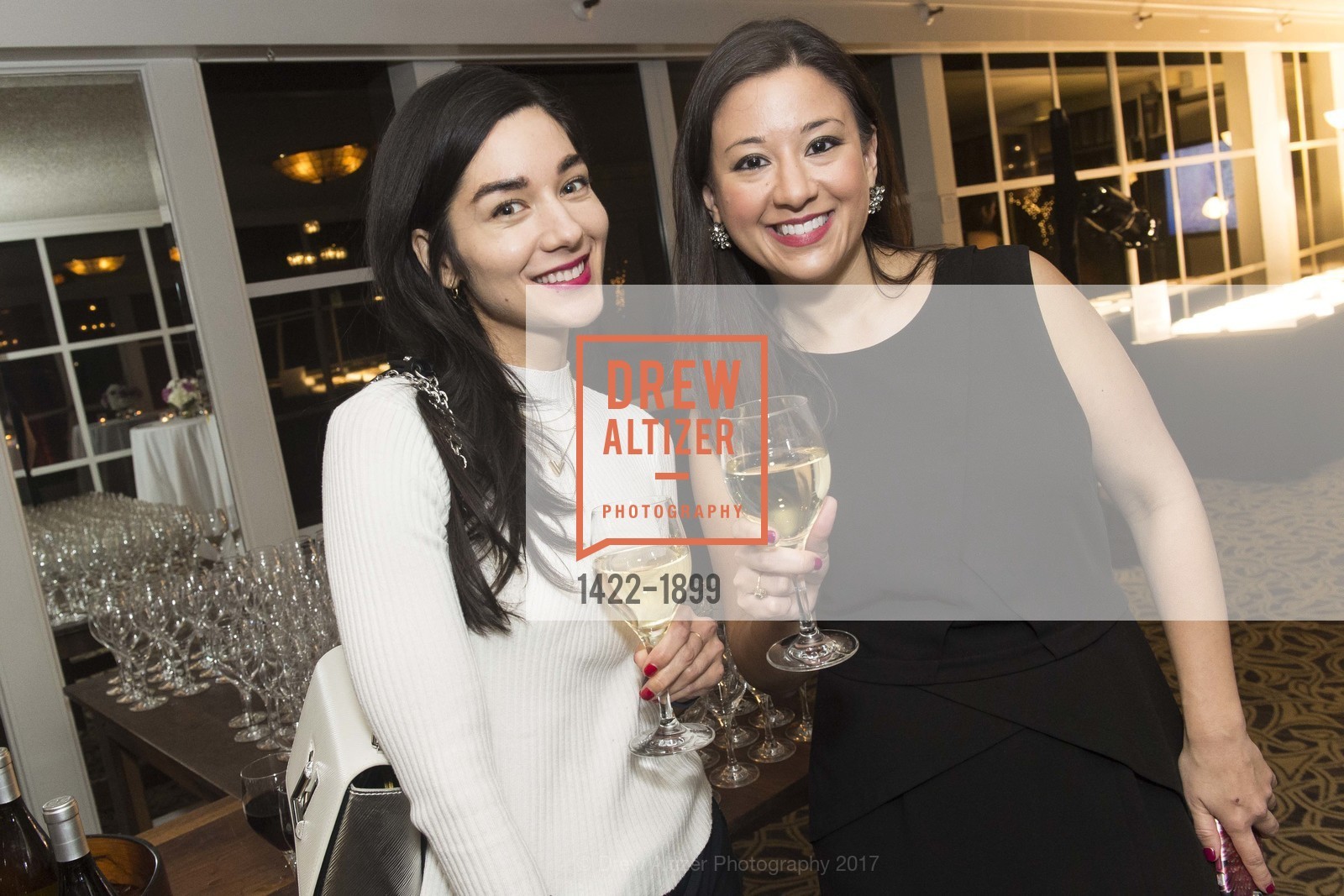 Veronica Gledhill, Melissa Farrar, Fairmont San Francisco's Artful Evening with Michelle Sakhai, Fairmont San Francisco. 950 Mason Street, January 26th, 2017, Photo #1422-1899 Veronica Gledhill, Melissa Farrar, Photo #1422-1899