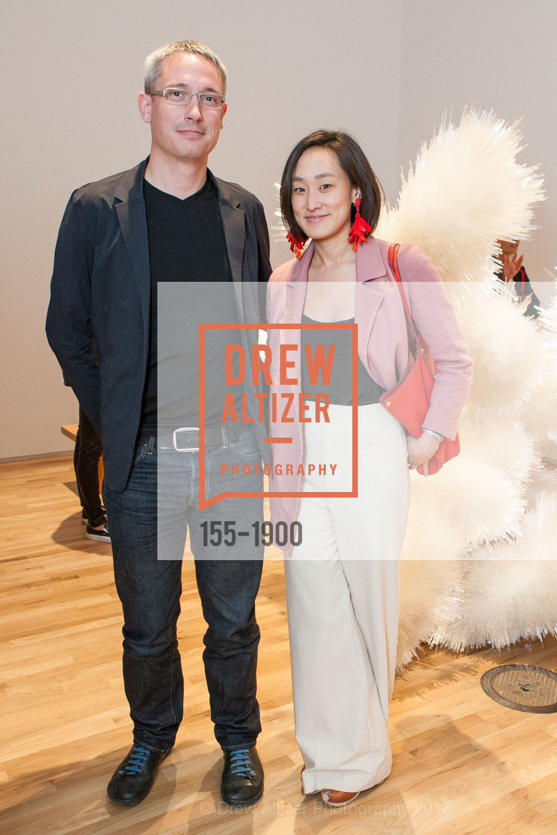 Randy Reddig, Lian Eoyang, Tara Donovan Opening at Pace Palo Alto, Pace Gallery, January 25th, 2017, Photo #155-1900 Randy Reddig, Lian Eoyang, Photo #155-1900