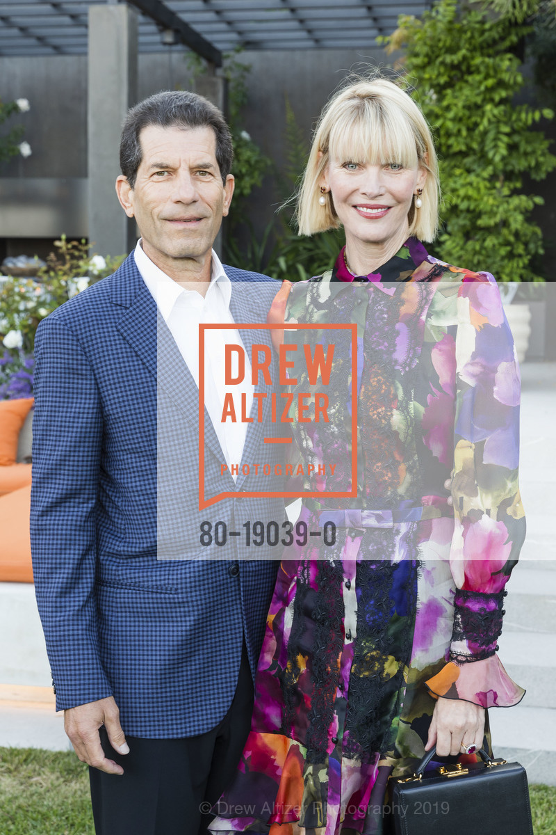 Jon Rubinstein, Karen Richardson, SF Opera's Ball Benefactor Party 2019, Private Residence, August 20th, 2019, Photo #80-19039-0 Jon Rubinstein, Karen Richardson, Photo #80-19039-0