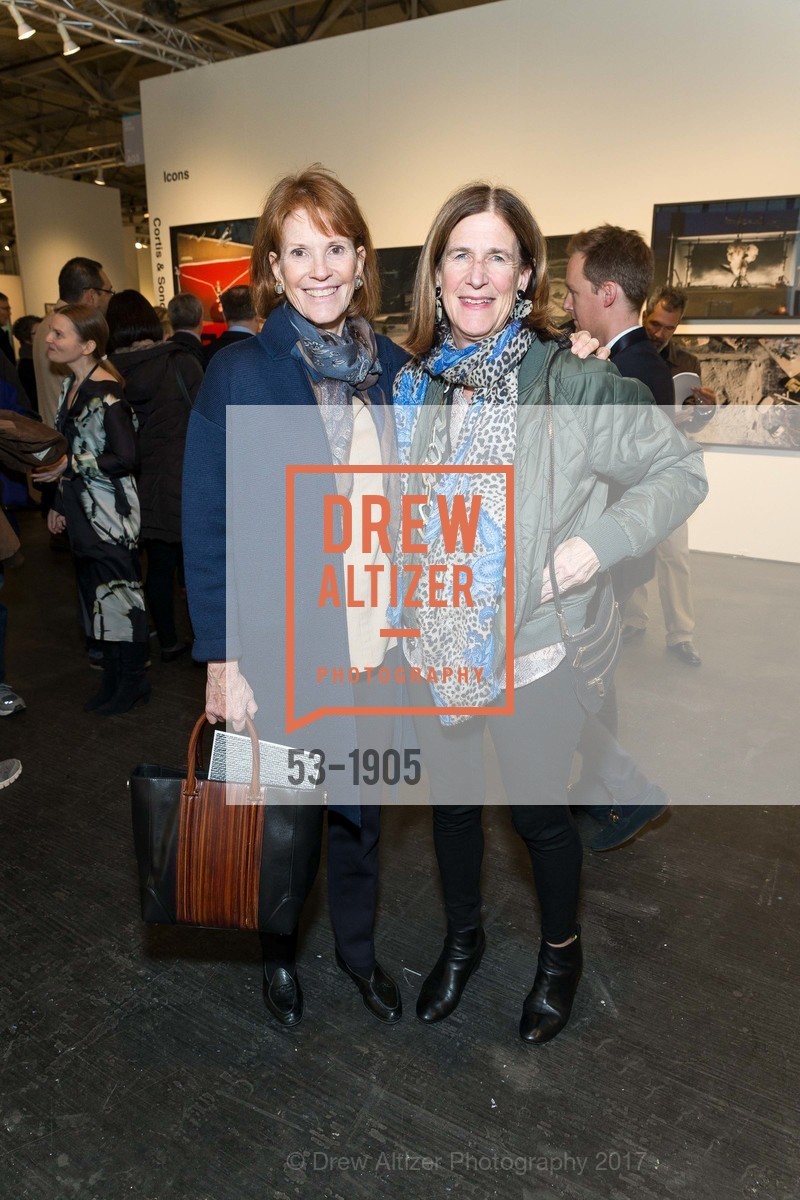 Helen Spalding, Ellanor Notides, PHOTOFAIRS San Francisco, Fort Mason, Festival Pavilion, January 26th, 2017, Photo #53-1905 Helen Spalding, Ellanor Notides, Photo #53-1905