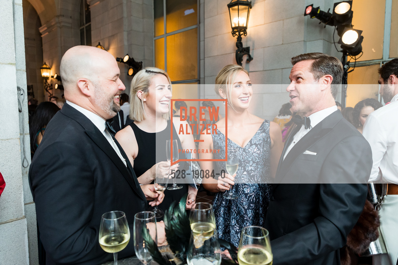 Shawn McMurray, Londyn Inskeep, Victoria, Aaron Farley, BRAVO! Opera Gala 2019, War Memorial Opera House. 301 Van Ness Ave, Photo #528-19084-0 Shawn McMurray, Londyn Inskeep, Victoria, Aaron Farley, Photo #528-19084-0