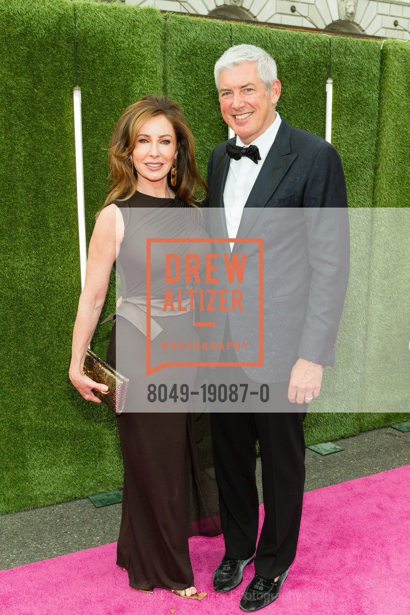 Tracy Cook, Bill Cook, San Francisco Symphony Opening Night Gala 2019, Davis Symphony. 201 Van Ness Ave, Photo #8049-19087-0 Tracy Cook, Bill Cook, Photo #8049-19087-0