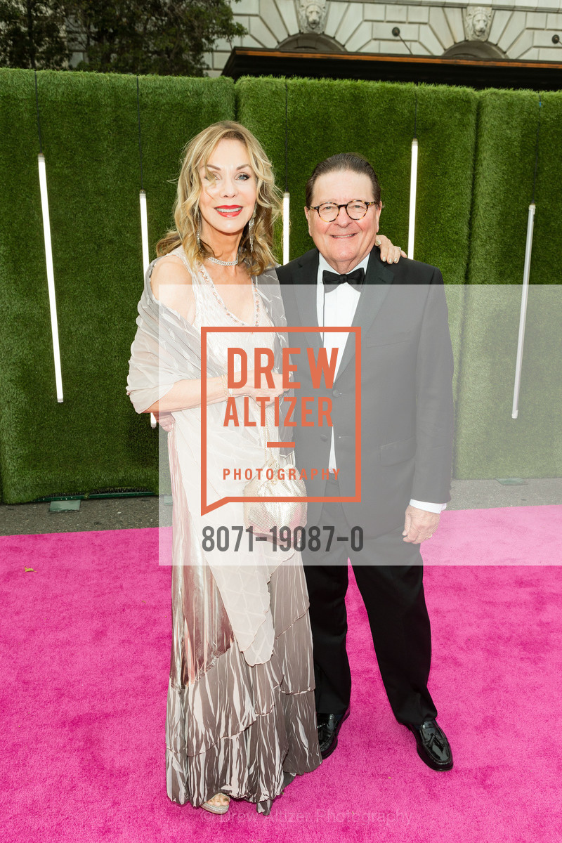 Deborah Conklin, Fred Conklin, San Francisco Symphony Opening Night Gala 2019, Davis Symphony. 201 Van Ness Ave, Photo #8071-19087-0 Deborah Conklin, Fred Conklin, Photo #8071-19087-0