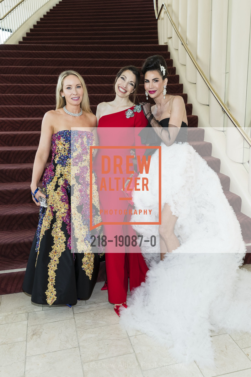 Carson Eltoukhy, Shannon Getty, Nicole Lacob, San Francisco Symphony Opening Night Gala 2019, Davis Symphony. 201 Van Ness Ave, Photo #218-19087-0 Carson Eltoukhy, Shannon Getty, Nicole Lacob, Photo #218-19087-0