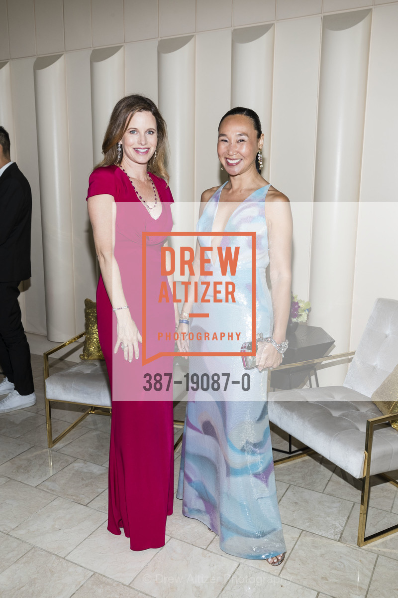 Lindsay Bolton, Carolyn Chang, San Francisco Symphony Opening Night Gala 2019, Davis Symphony. 201 Van Ness Ave, Photo #387-19087-0 Lindsay Bolton, Carolyn Chang, Photo #387-19087-0