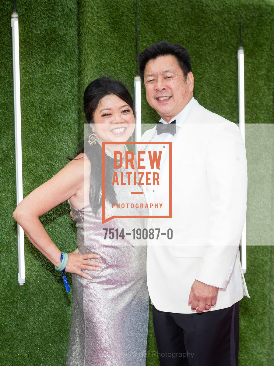 Yvonne Chang, Ronald Chang, San Francisco Symphony Opening Night Gala 2019, Davis Symphony. 201 Van Ness Ave, Photo #7514-19087-0 Yvonne Chang, Ronald Chang, Photo #7514-19087-0