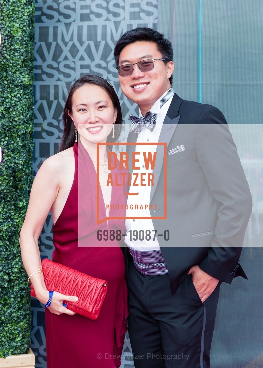Evelyn Hu, Derrick Liu, San Francisco Symphony Opening Night Gala 2019, Davis Symphony. 201 Van Ness Ave, Photo #6988-19087-0 Evelyn Hu, Derrick Liu, Photo #6988-19087-0
