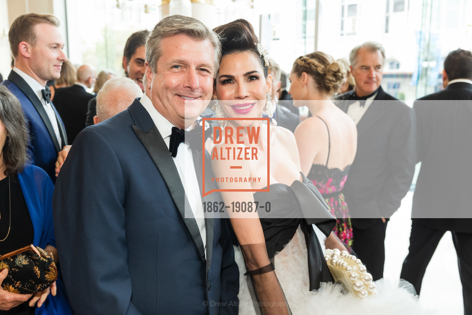 Rick Welts, Nicole Lacob, San Francisco Symphony Opening Night Gala 2019, Davis Symphony. 201 Van Ness Ave, Photo #1862-19087-0 Rick Welts, Nicole Lacob, Photo #1862-19087-0