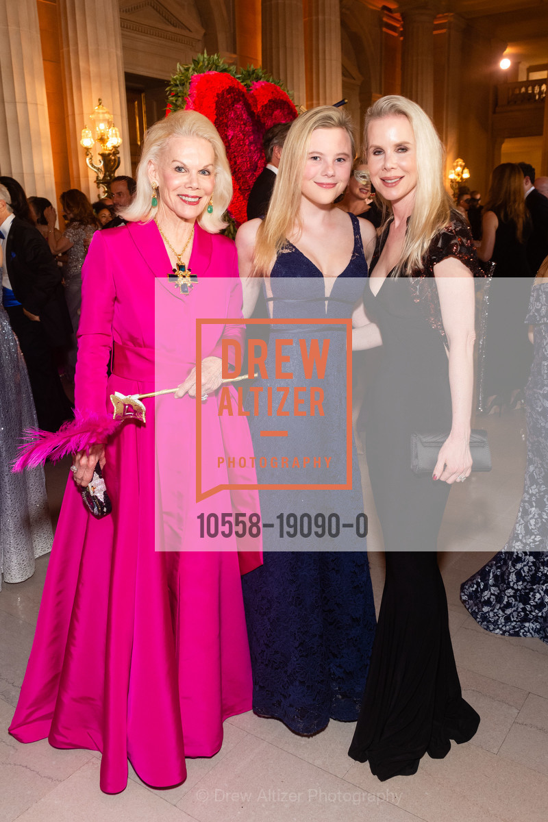 Sandra Farris, Kelly Cronan, Shannon Cronan, San Francisco Opera Ball 2019, War Memorial Opera House, Photo #10558-19090-0 Sandra Farris, Kelly Cronan, Shannon Cronan, Photo #10558-19090-0
