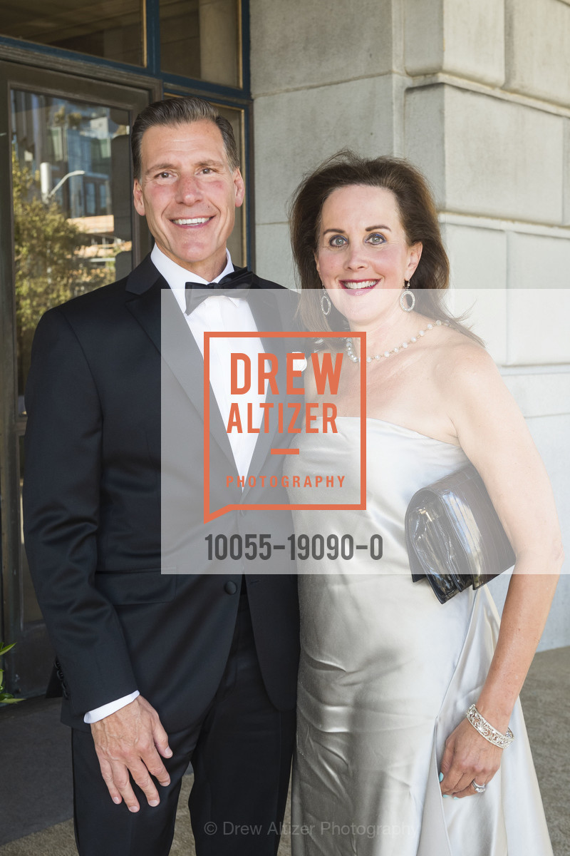 Dino Piscione, Deborah Perry Piscione, San Francisco Opera Ball 2019, War Memorial Opera House, Photo #10055-19090-0 Dino Piscione, Deborah Perry Piscione, Photo #10055-19090-0